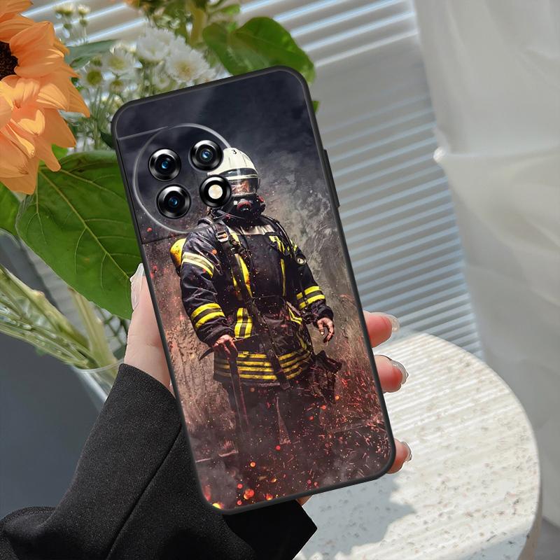 

Firefighter Heroes Fireman Case For OnePlus 15 15R 12 12R 13T 13R 13 11 10 10R 10T 8T Nord 5 CE 2 3 4 Lite N20 N30 Cover OnePlus Nord CE 3