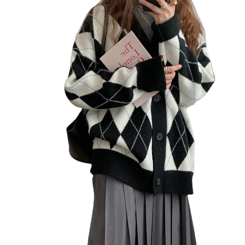 Japanese Academy Diamond Pattern Loose Knit Cardigan - Women's Slimming Color Block Sweater