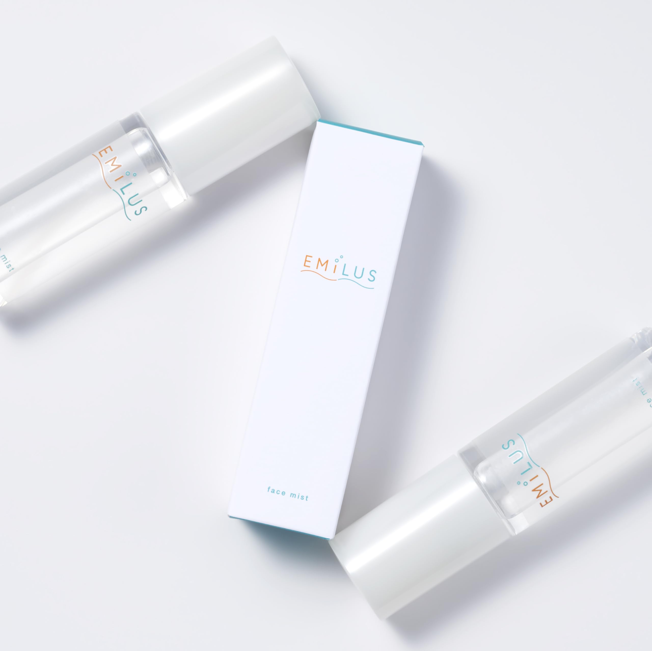 

EMILUS Glossy Skin Makeup Fix Mist Фиксирующий спрей, который увлажняет и придает коже блеск и шелковистость [Официально] - двухслойный спрей.