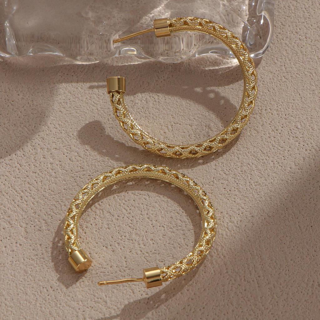 LNCHRAN Retro Golden Woven Copper C-Shaped Ear Cuff Earrings for Women