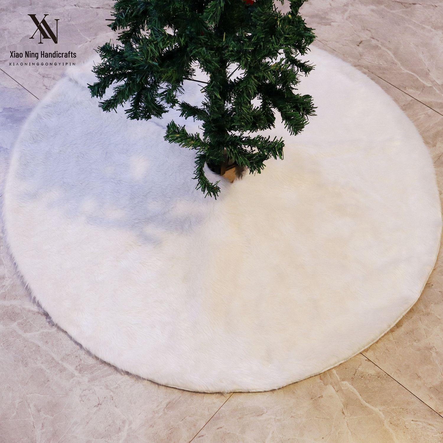 Embroidered Sequin Snowflake Christmas Tree Skirt with Multicolor Rabbit Fur 78cm