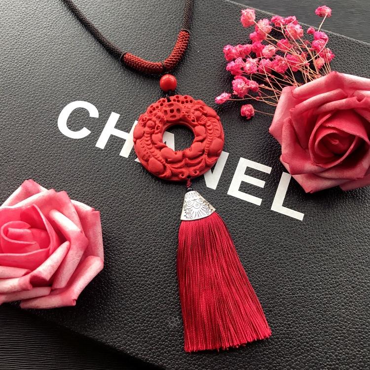 Neoclassical Chinese red cinnabar fringed necklace retro fashion long versatile sweater chain four seasons ethnic style accessories