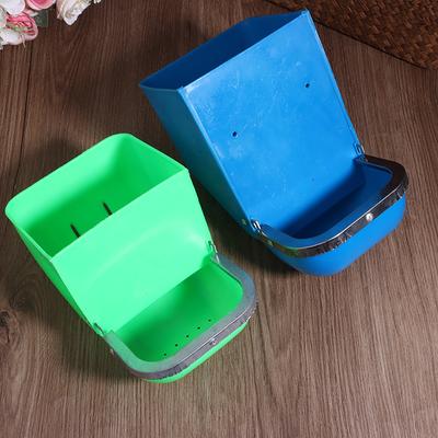 New 1Pc Large Capacity Rabbit Feed Box Plastic Steel Rabbit Feed Box Rabbit Feed Feeder Rabbit Anti Pickling Feed Trough