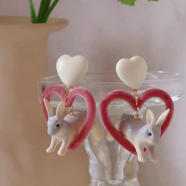 Harajuku White Resin Heart Rabbit Drop Earrings For Women Girls Fashion Ear Ring Jewelry Cute Three -Dimensional Animal Earring