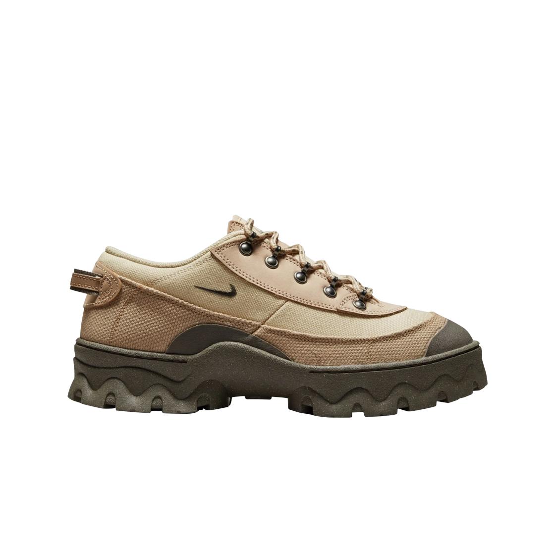 

Женские кроссовки W Nike Lahar Low Canvas Grain DD0060-200