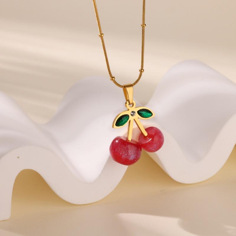 New creative three-dimensional cherry pendant necklace titanium steel pendant material fruit series collarbone chain letter pendant