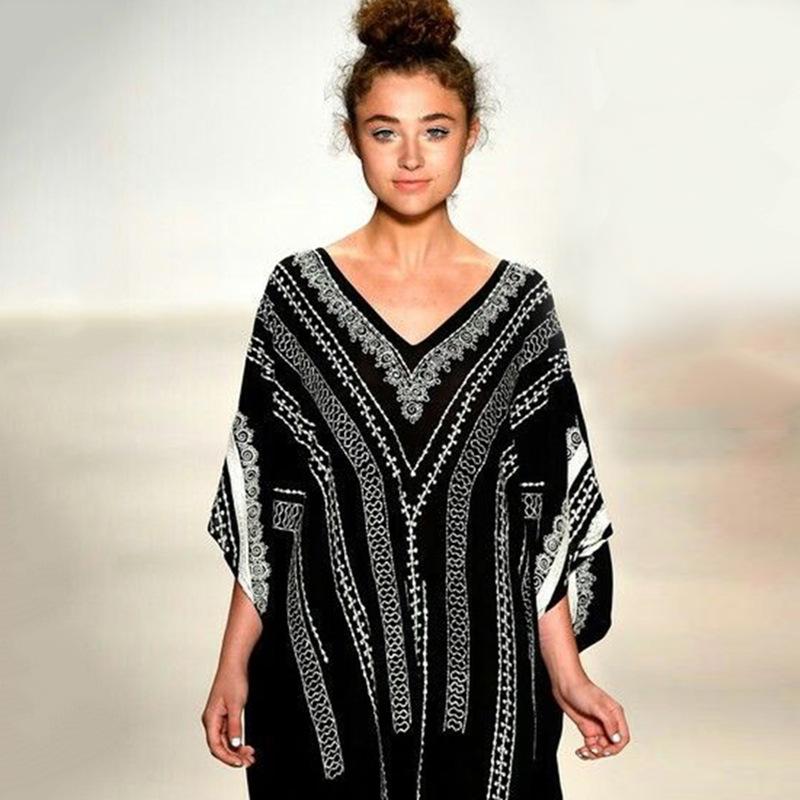 Schwarzes Schnelltrocknendes Strandkleid: Lockeres Überteil in Übergröße mit Sonnenschutz im europäischen und amerikanischen Stil