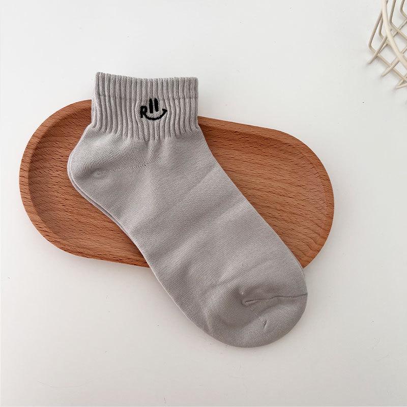 Socks Embroidered Smiley Face Boat Socks Trend Short Tube Solid Color Cotton Socks Versatile Student White Socks