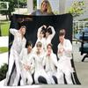 BTS 3D Kpop Bangtan Boys Couverture de lit Bureau Maison Randonnée Pique-nique Couette Épaisse Couvre-lit Tendance Couverture en Flanelle