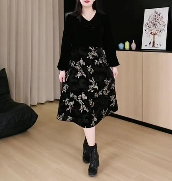 Spring Luxury Velvet Print Slimming Plus Size Women's Casual Fashion Top