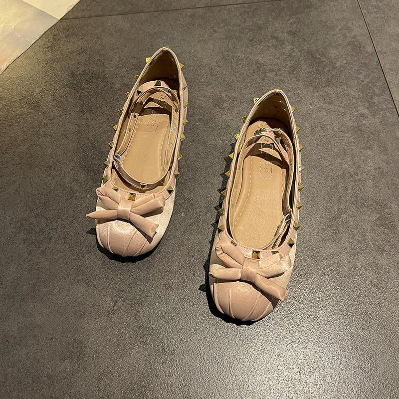 

Soft-soled rivet Mary Jane single shoes women s shoes new summer flat-soled retro evening shoes 40