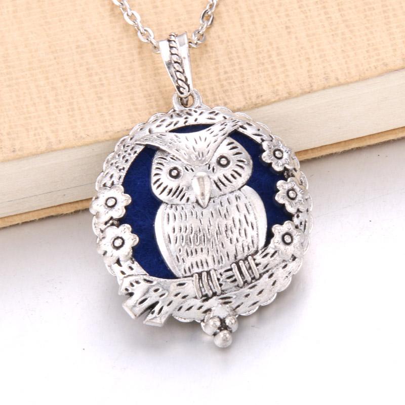 Aromatherapy Necklace Tree of Life Diffuser Jewelry Vintage Open Locket Pendant Essential Oil Perfume Aroma Diffuser Necklace