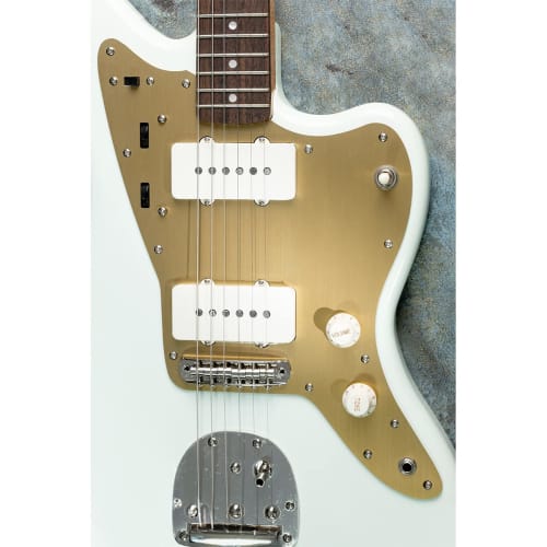 Musiclily Pro 13-Hole 50S JM Jazzmaster Pickguard, Aluminum, Gold Anodized, for Vintage 60s Jazzmaster Electric Guitars