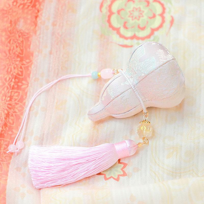 Chinese Style Gourd Sachet Pendant Hanfu Brocade Embroidered Bag Pouches Tassel Pendant New Year Home Wall Hanging Lucky Bags