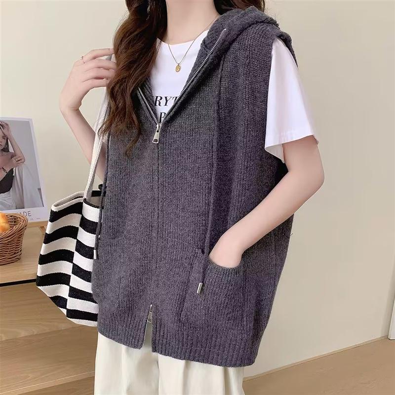 Women's Loose Knit Vest Cardigan with Hood and Zipper Pockets for Autumn/Winter