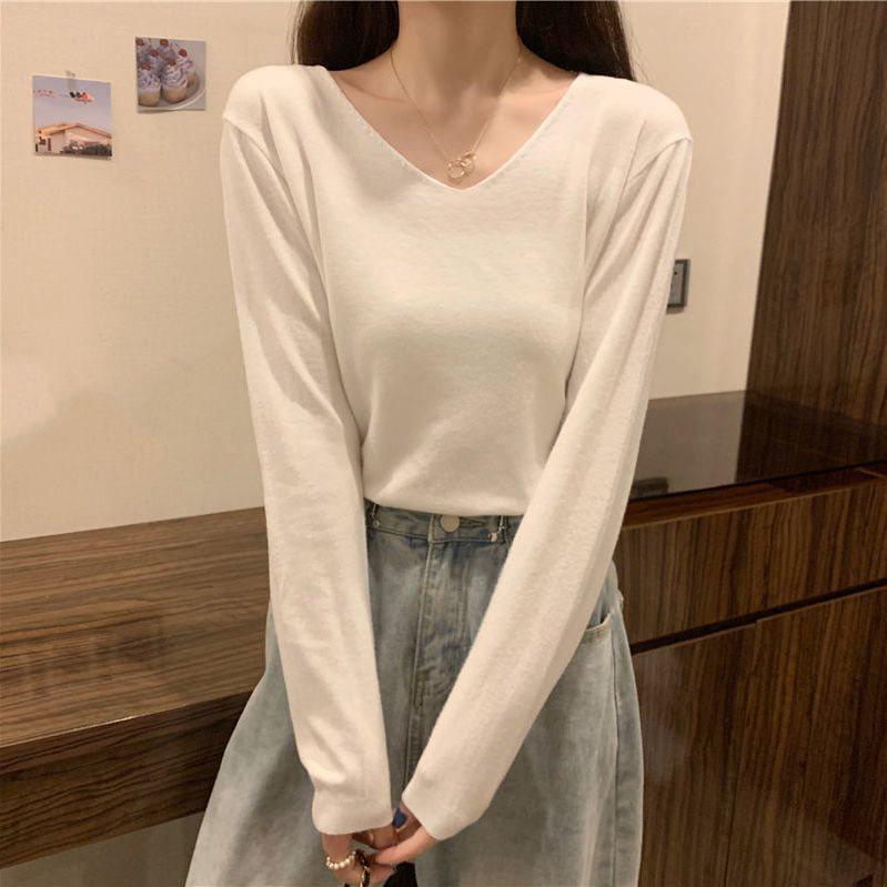 

Women s White Long Sleeve Knit Brooch Top - Slim Fit for Spring and Autumn M (about 95-105 jin)
