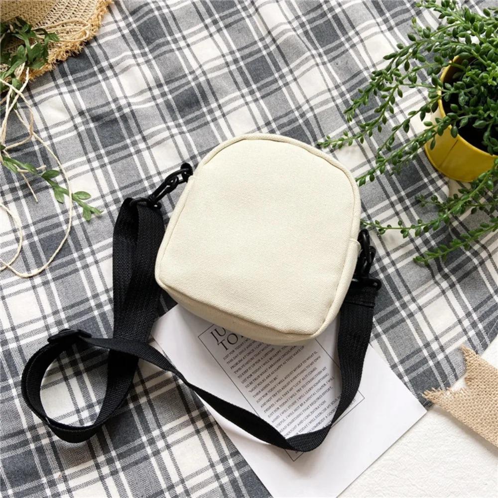 Cute Carto Portable Shoulder Bags Messenger Bags, Crossbody Bags, Soft Plush Toy Bags, Embroidered Handbags and Small Bags