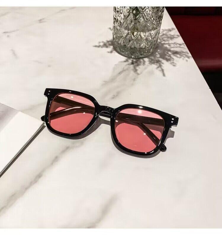 Dámské špičkové zeštíhlující retro růžové sluneční brýle