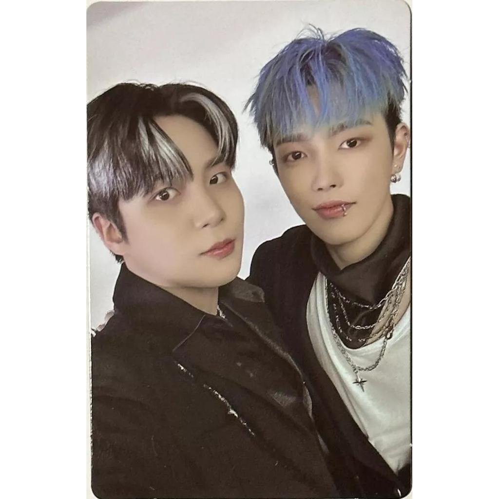 ATEEZ THE WORLD EP.2:OUTLAW A / DENÍK / JEDNOTKA DENÍKU / Z ver. OFICIÁLNÍ FOTOKARTA