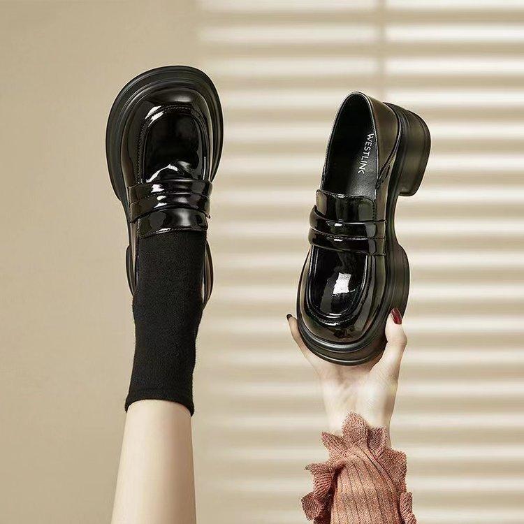 Shoes women's autumn new black retro platform small leather shoes single shoes women