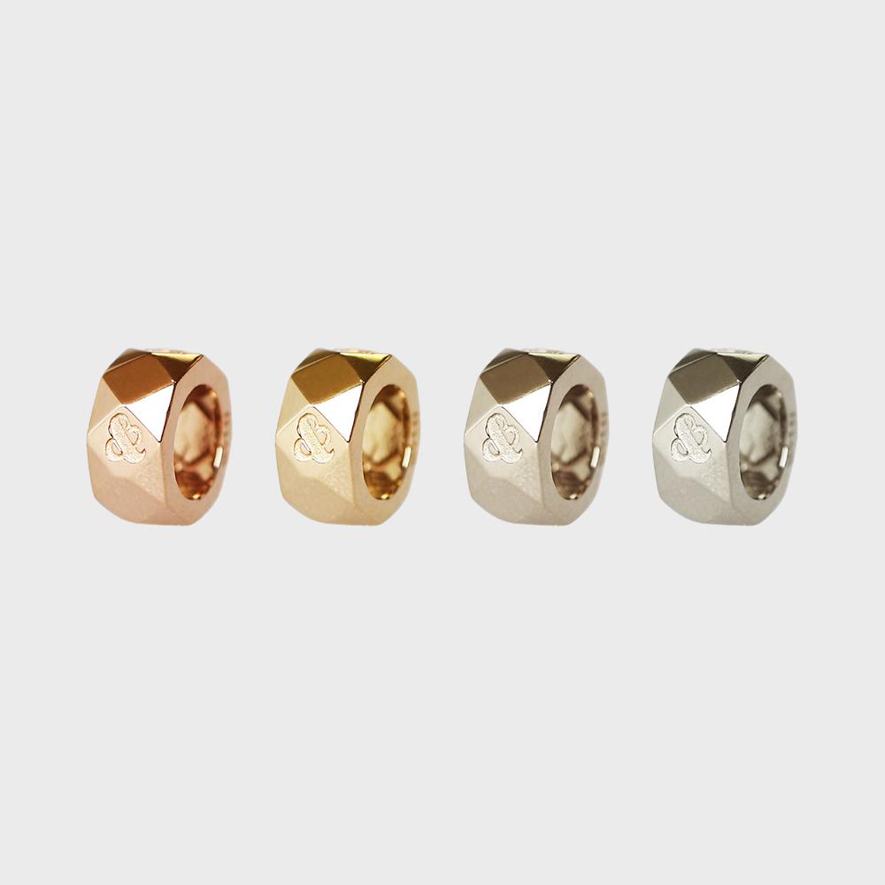 Loveenb [14K Gold] Dio & Charm Pendant