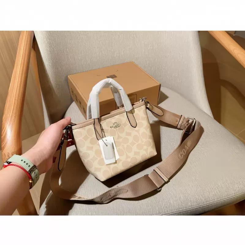 Cocijia New City15 Classic Mini Tote Bag: Fashionable, Trendy Crossbody and Handheld Women's Commuter Bag