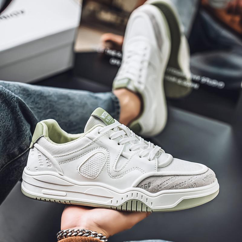 Korean version of small white board shoes men's 2025 summer new fashion versatile youth breathable lightweight casual sports shoes