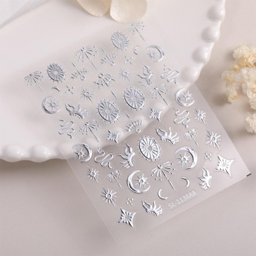 1pc Star and Moon Totem Nail Stickers 3D Embossed Vintage Silver Gold Snake Totem Star Moon Wearable Nail Stickers Accessories