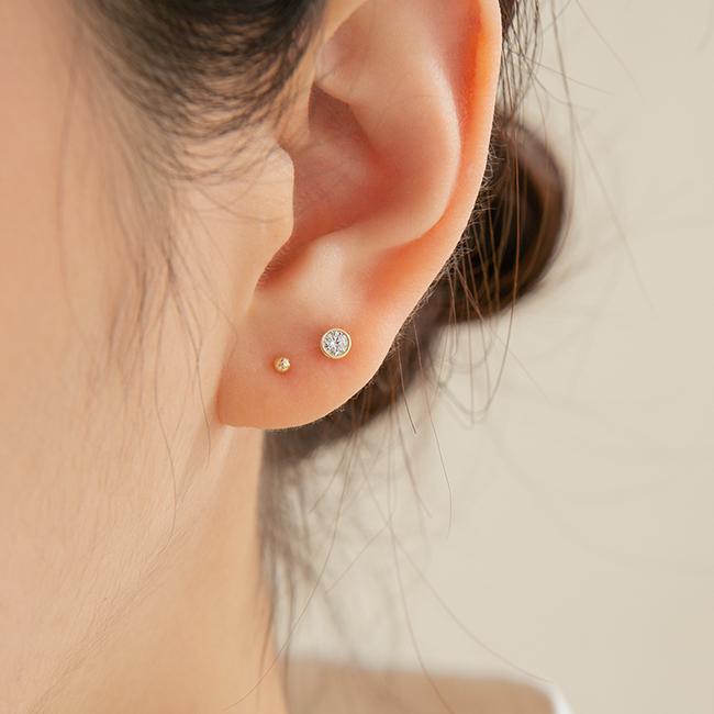 Lunne 14K Round Q Piercing (14K Gold) (Bar Thickness 1Mm) #Pib11