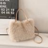 1pc Women'S Chic Faux Fur Crossbody Bag with Detachable Strap & Buckle Closure - Stylish Polyester Lining, Hand Washable