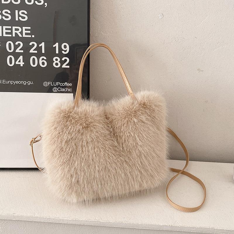 1pc Women'S Chic Faux Fur Crossbody Bag with Detachable Strap & Buckle Closure - Stylish Polyester Lining, Hand Washable