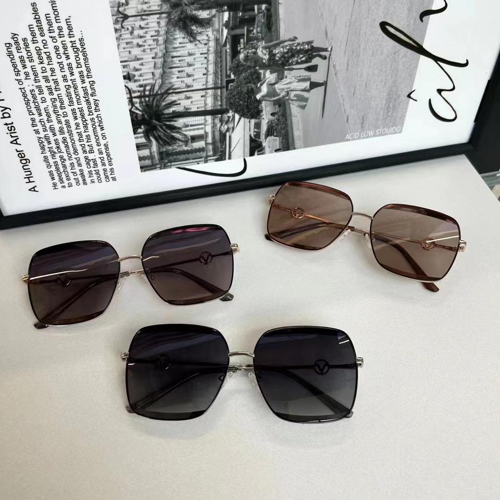 Korean Style Square Sunglasses for Women Men UV Protection High Quality Fashion Sun Glasses
