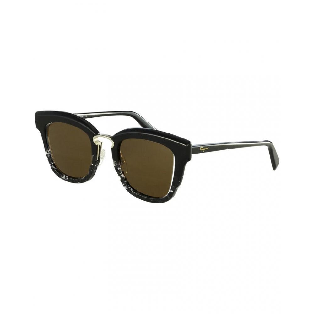 

Salvatore Ferragamo Женские солнцезащитные очки Ferragamo SF886S 48 мм