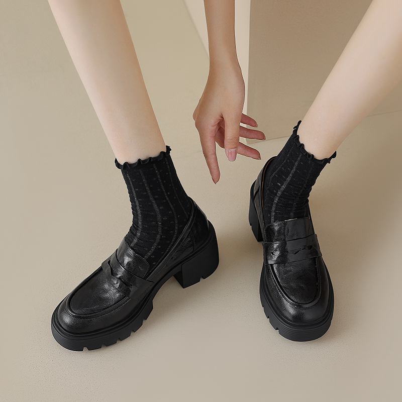 Осенне-летняя обувь из овчины с круглым носком на массивном каблуке Krazing Pot — фото 16