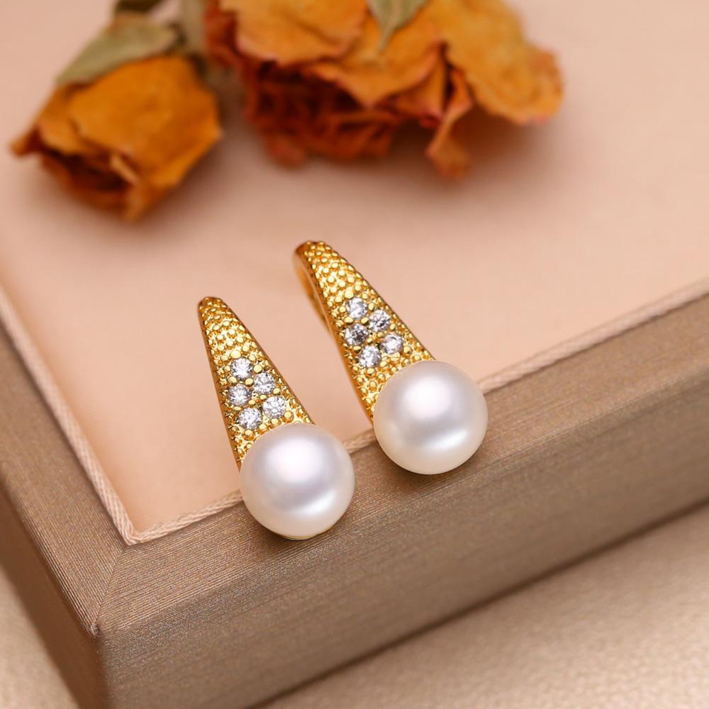 Náušnice z prírodných sladkovodných perál Módne perlové napichovacie náušnice s kubickými zirkónmi Pre ženy Párty šperky