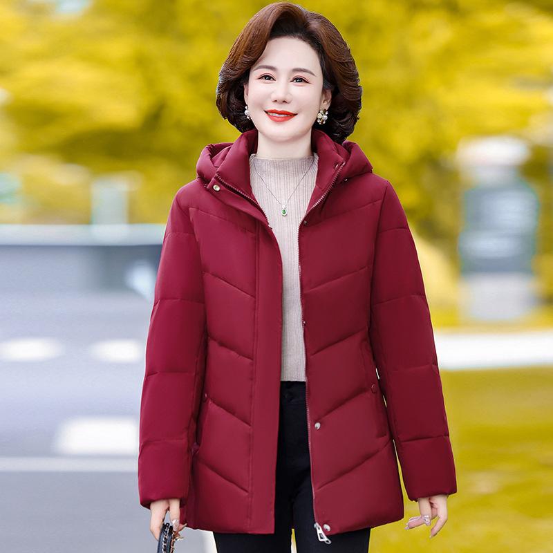 Senior middle-aged mother winter down jacket women's new red medium and long middle-aged and elderly women's clothing top coat