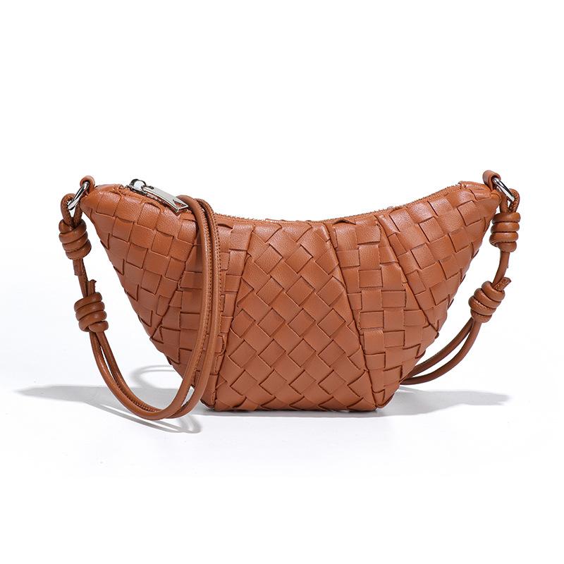 Personalized and Trendy Hand-woven Horn Bag, Fashionable and High-end Single-shoulder Bag, Retro Texture Soft Leather Crossbody Bag