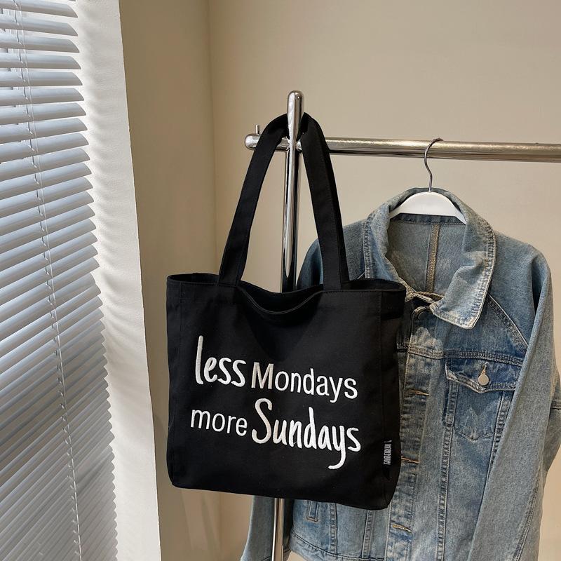 Korean version of casual canvas bag literary niche underarm bag women s 2025 new embroidered letter tote bag shopping bag bag
