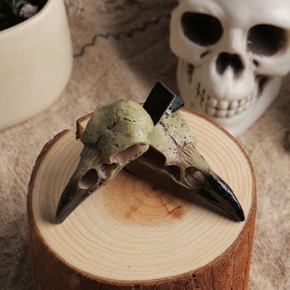 2pcs Resin Crow Skull Hairpin Creative Halloween Hair Clip Fashion   All Saints' Day