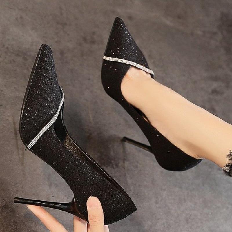 Mode NOUVEAU Talons Hauts Noirs Femme Nouveaux Talons Fins Creux Pointus Chaussures Simples Sexy Baotou Femme Mode Chaussures à Talons Hauts