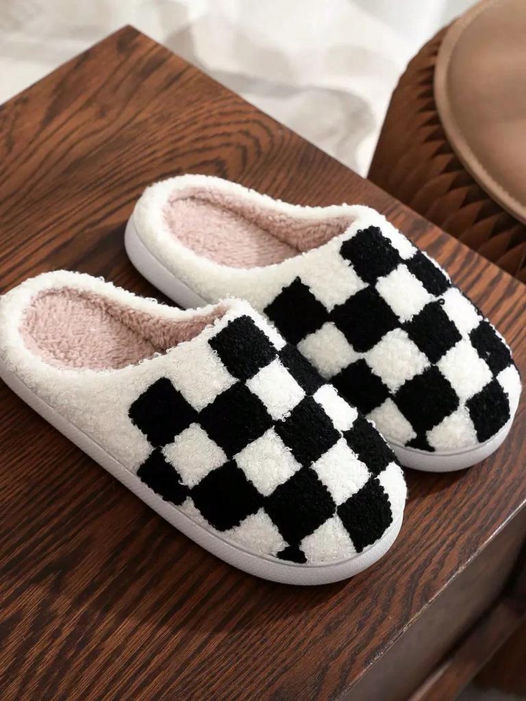 Black and White Plaid Comfortable Indoor Slippers for Men and Women – Autumn and Winter Home Use