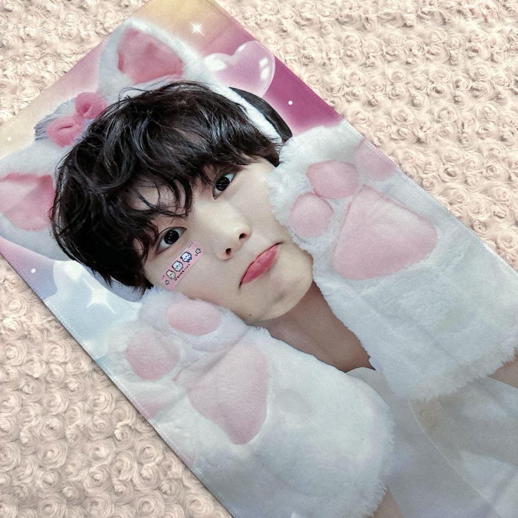 [USED] ENHYPEN Jungwon slogan