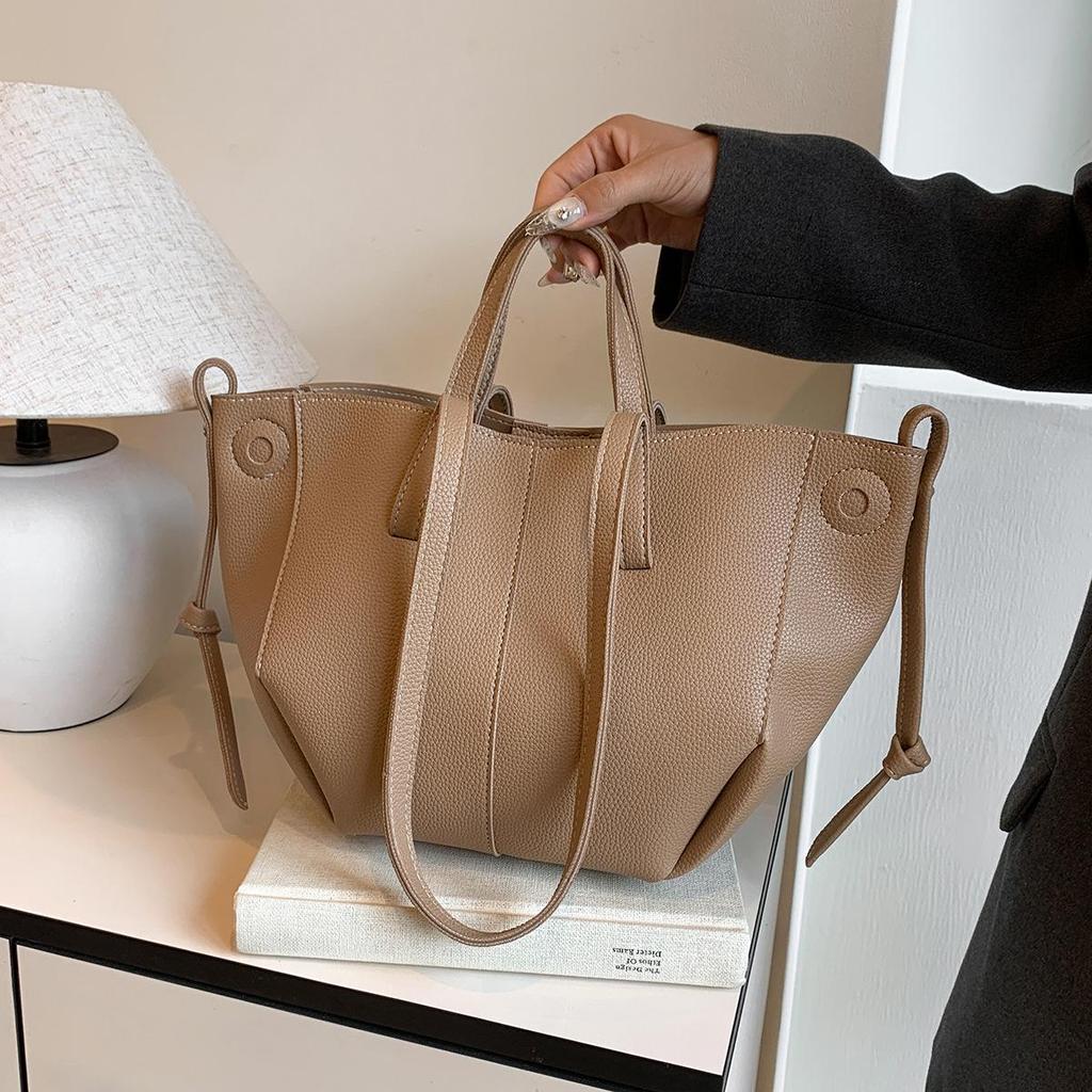 Geantă de mână nișă cu aripi, tendință coreeană 2025 pentru femei – Geantă tote de mare capacitate