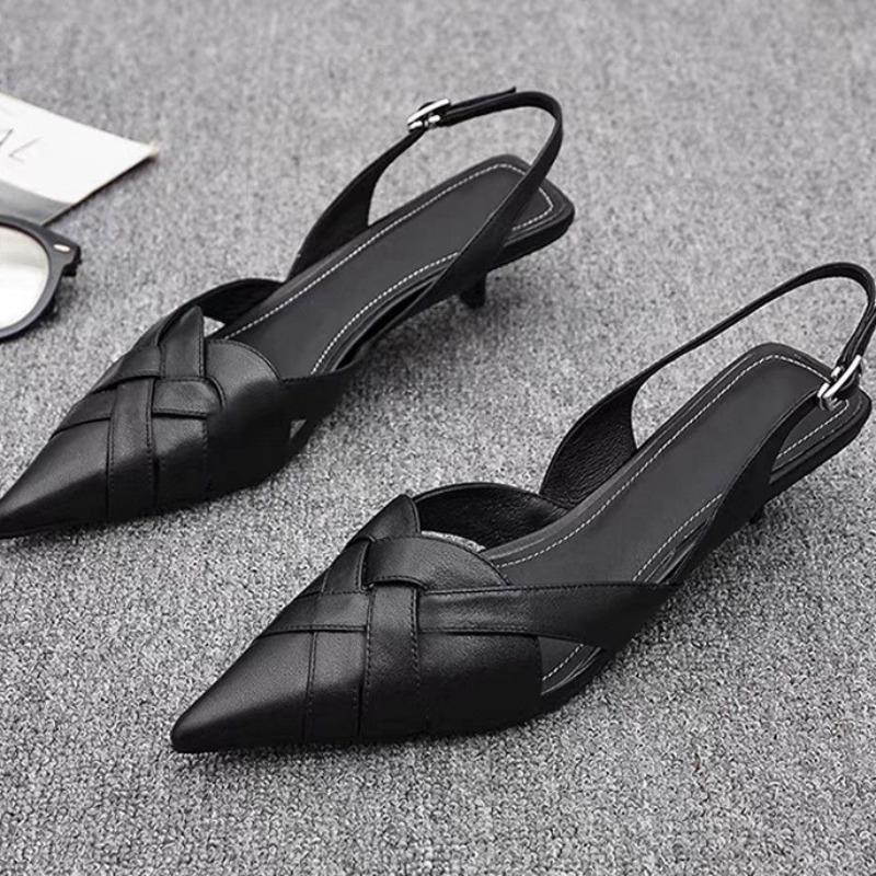 Fashion 2025 Summer Closed Toe Sandals Spring Shoes Clear Heels Large Size Breathable Med Suit Female Beige Girls Fashion Big Pointed