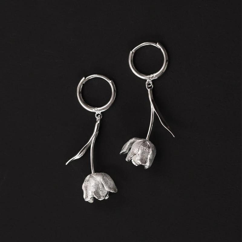 Tulip Flower Design Pendant Hoop Earrings for Women Fashion Personalized Jewelry Light Luxury and French Niche Design Earrings