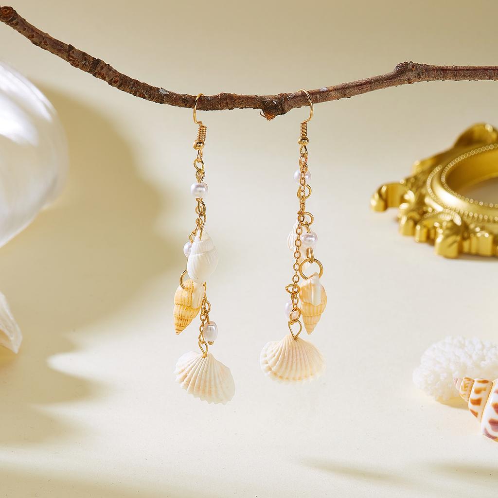 Ocean Resort Style Conch Starfish Pendant Earrings for Women Bohemia Shell Pearl Long Tassel Earrings Holiday Party Jewelry Gift
