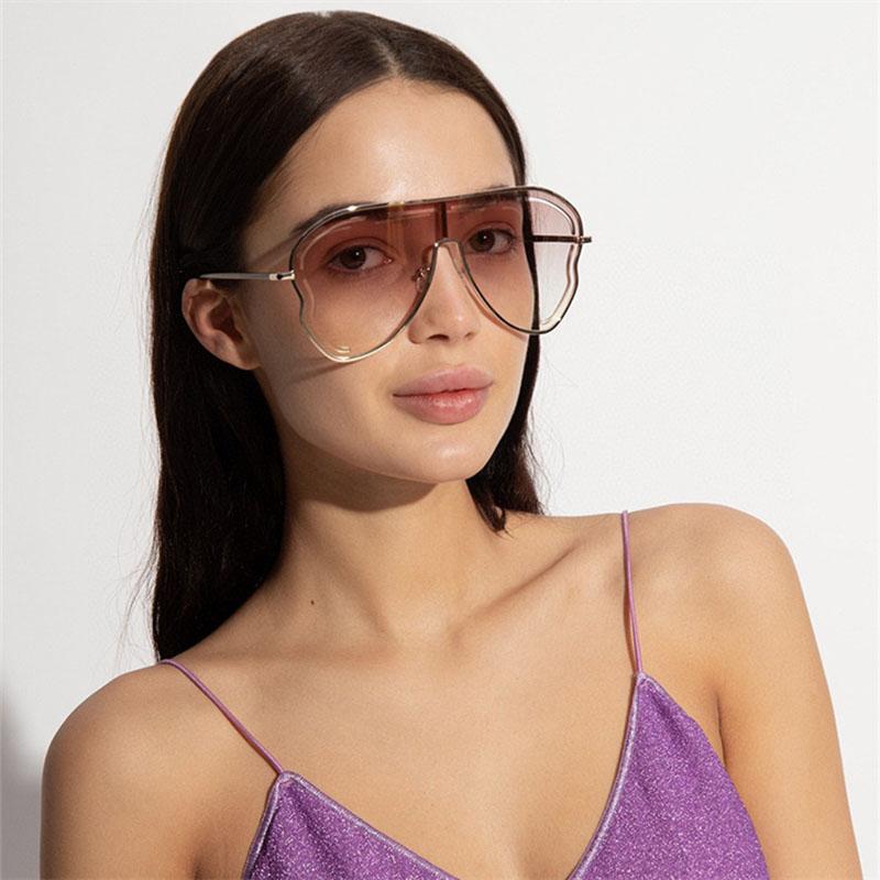 Luxury Brand Designer Vintage Hollow Butterfly Pilot Sunglasses Women Sun Glasses Punk Popular Oversized Big Frame Shades Uv400