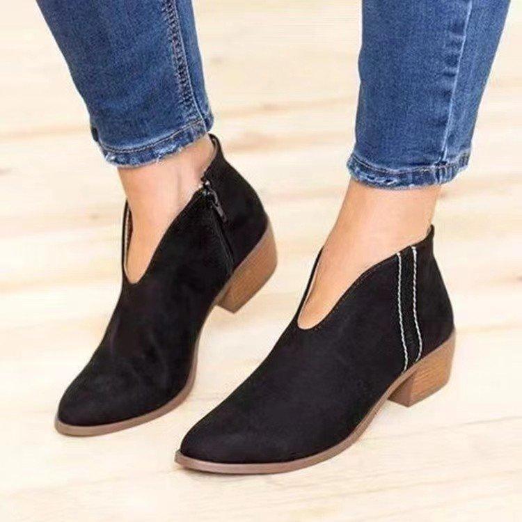 Outer size large size square heel pointed fashion boots autumn and winter new short tube side zipper women's boots