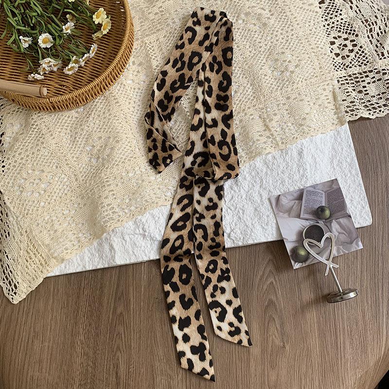 Double-layer polka dot silk scarf, high-end versatile small scarf, fashion headscarf, headband, hair tie, decorative belt.