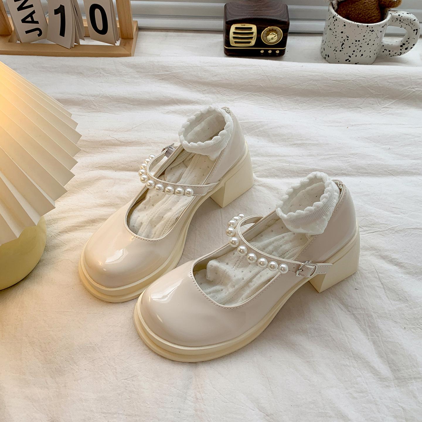 

Black French retro thick heel heightened small leather shoes women s 2025 new autumn skirt light mouth Mary Jane single shoes 40 бежевый